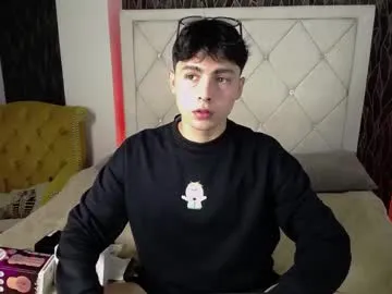 welcome2pleasureland – webcam model profile photo Image 8