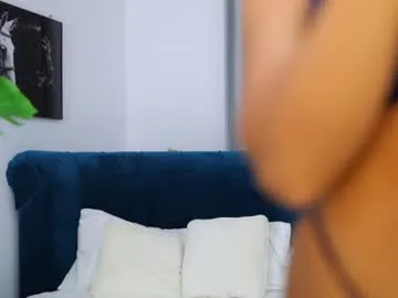 emiilycampbell – webcam model profile photo Image 11