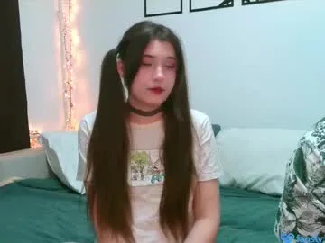 petites_perles – webcam model profile photo Image 9