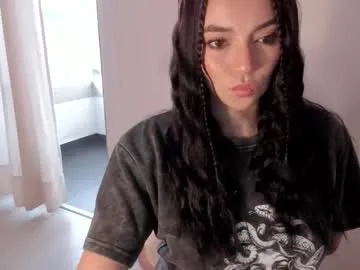 sweetyoops – webcam model profile photo Image 13