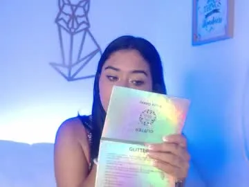 nickyselene – webcam model profile photo Image 3