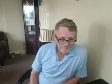 my_eyes_higher – webcam model profile photo Image 17