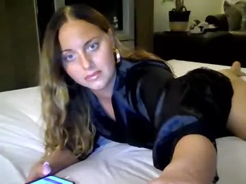 hedera_hime – webcam model profile photo Image 6