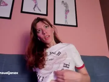 IngridSaint – webcam model profile photo Image 3