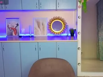 loving_ladies – webcam model profile photo Image 9