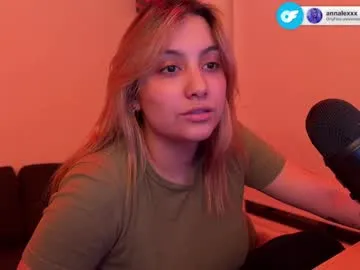 ErikaBonnie – webcam model profile photo Image 8