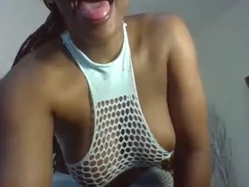 nathalienat – webcam model profile photo Image 14