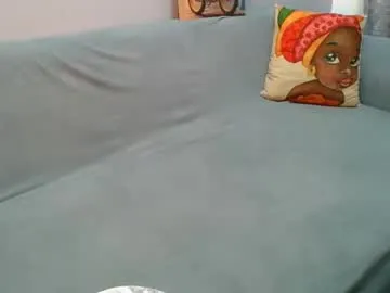 crystal_angells – webcam model profile photo Image 9