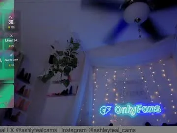 nicolemanson – webcam model profile photo Image 4