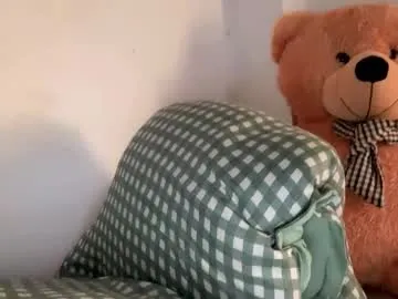 blush_mikki – webcam model profile photo Image 19