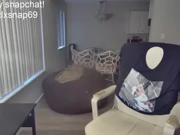 desirepeace – webcam model profile photo Image 8