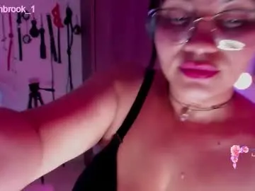 bright_diamonds_054 – webcam model profile photo Image 12