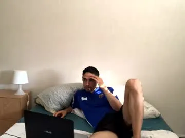 mason_bennet – webcam model profile photo Image 2