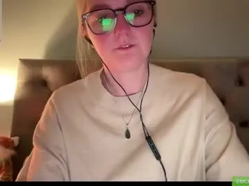 anabel054 – webcam model profile photo Image 4