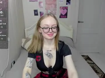 xaevynne – webcam model profile photo Image 5