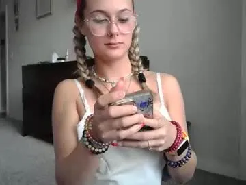 littlejennifer18 – webcam model profile photo Image 10