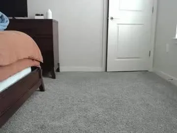 littlejennifer18 – webcam model profile photo Image 2