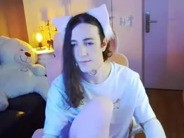 luckaisha – webcam model profile photo Image 6