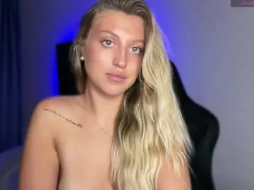 your_dolls – webcam model profile photo Image 18