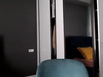 vivy_ – webcam model profile photo Image 15