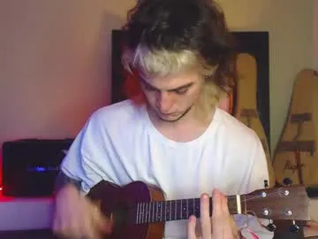 beauty_fuel – webcam model profile photo Image 14