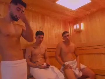 milavalentinax – webcam model profile photo Image 17