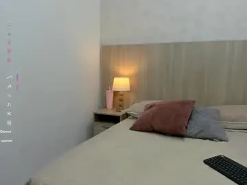 heyskylar – webcam model profile photo Image 11