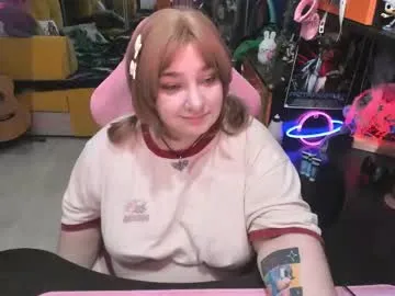 playussoftly – webcam model profile photo Image 13