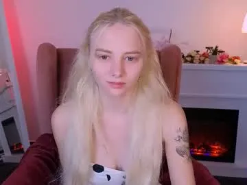 wetnaughtygirls – webcam model profile photo Image 6