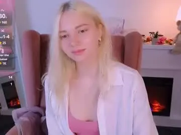 wetnaughtygirls – webcam model profile photo Image 7