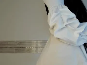 mia_greyy – webcam model profile photo Image 9