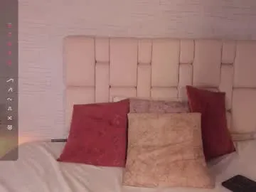 oliviaocean69 – webcam model profile photo Image 18