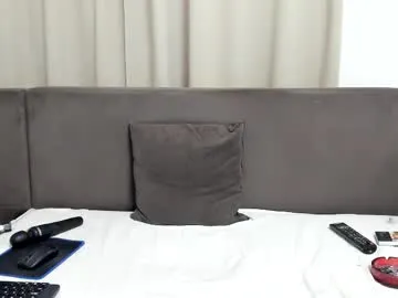 super_huge_boobs – webcam model profile photo Image 16