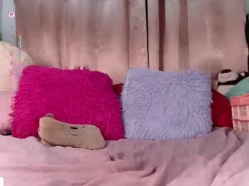 playussoftly – webcam model profile photo Image 3