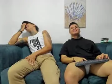 petites_perles – webcam model profile photo Image 14