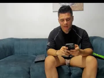 petites_perles – webcam model profile photo Image 16