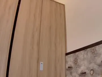 gina_akemi – webcam model profile photo Image 17