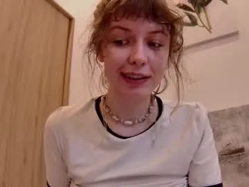 gina_akemi – webcam model profile photo Image 6