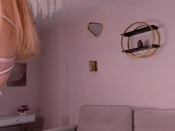 brookeember – webcam model profile photo Image 14