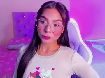 whitekelly – webcam model profile photo Image 7