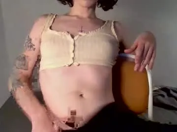 camille_castle1 – webcam model profile photo Image 9