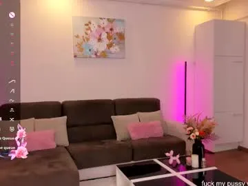 wet_dreamm22 – webcam model profile photo Image 2