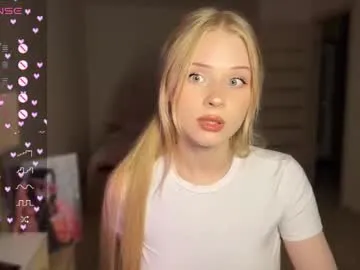 your_dolls – webcam model profile photo Image 7