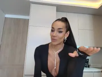 cris__alex__ – webcam model profile photo Image 3