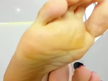 loving_ladies – webcam model profile photo Image 6