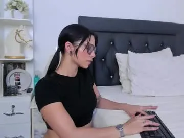 angelsofaurora – webcam model profile photo Image 13