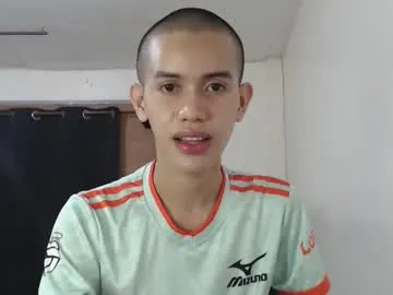 petites_perles – webcam model profile photo Image 9