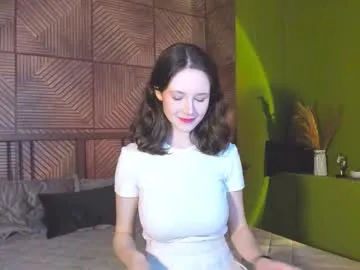 evahothead – webcam model profile photo Image 5