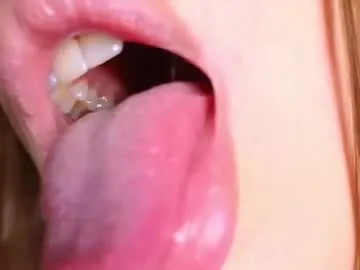 emelia_mae – webcam model profile photo Image 6