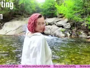 realtryit – webcam model profile photo Image 2